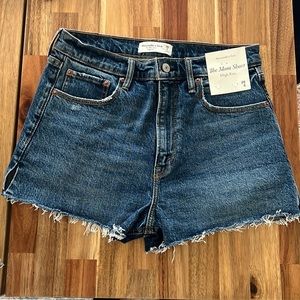 NWT Abercrombie High Rise Mom Shorts